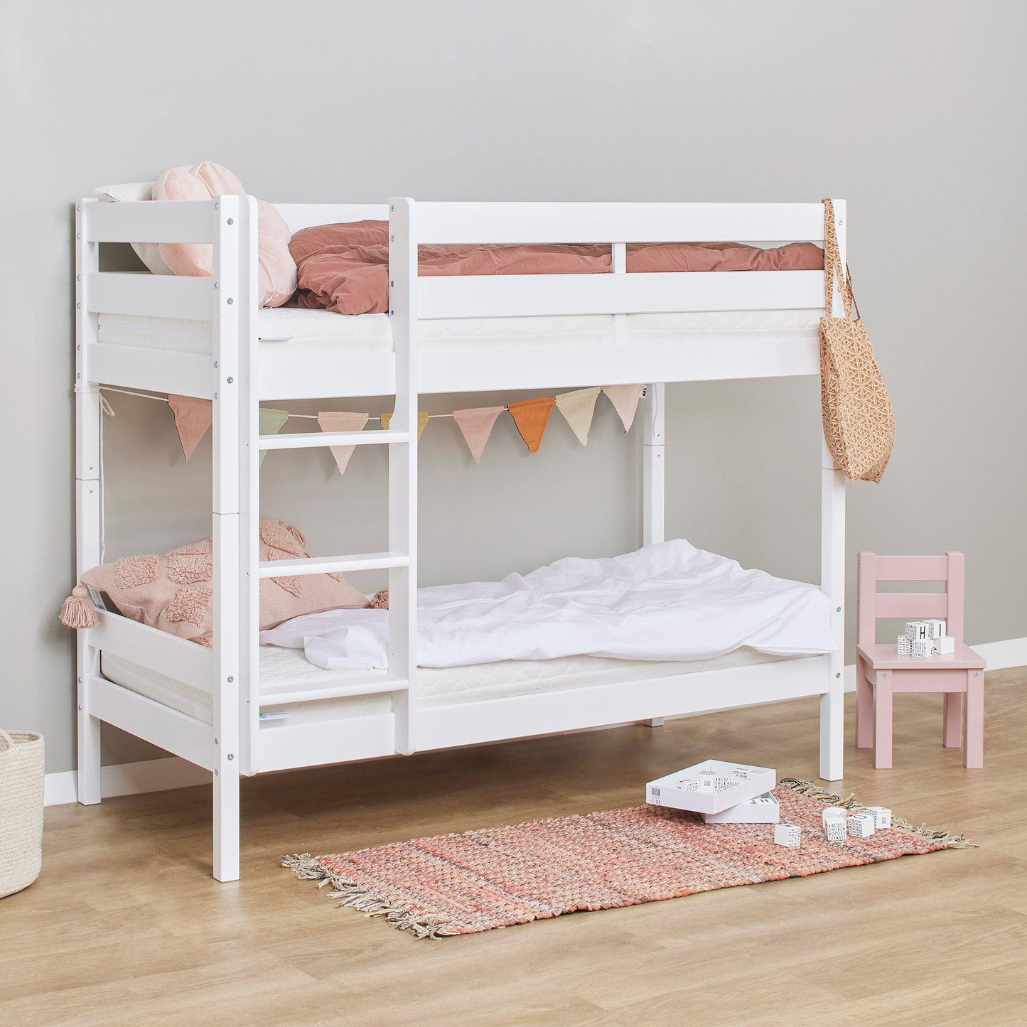 Hoppekids ECO Comfort Køjeseng med 2 Madrasser 70x160 / 90x200